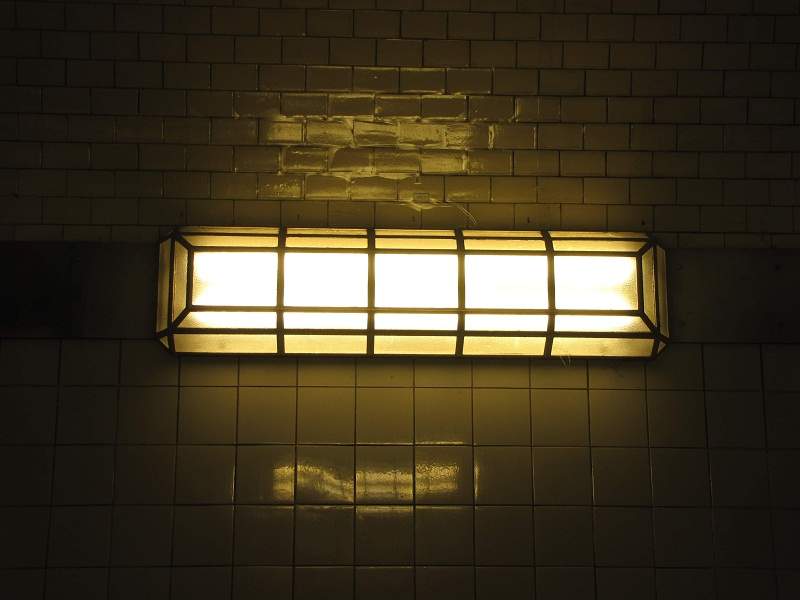 Im alten Elbtunnel
