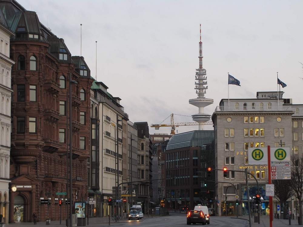 Fr�hmorgens an der Alster