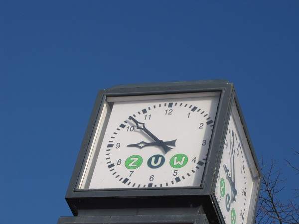Uhr an der Alster