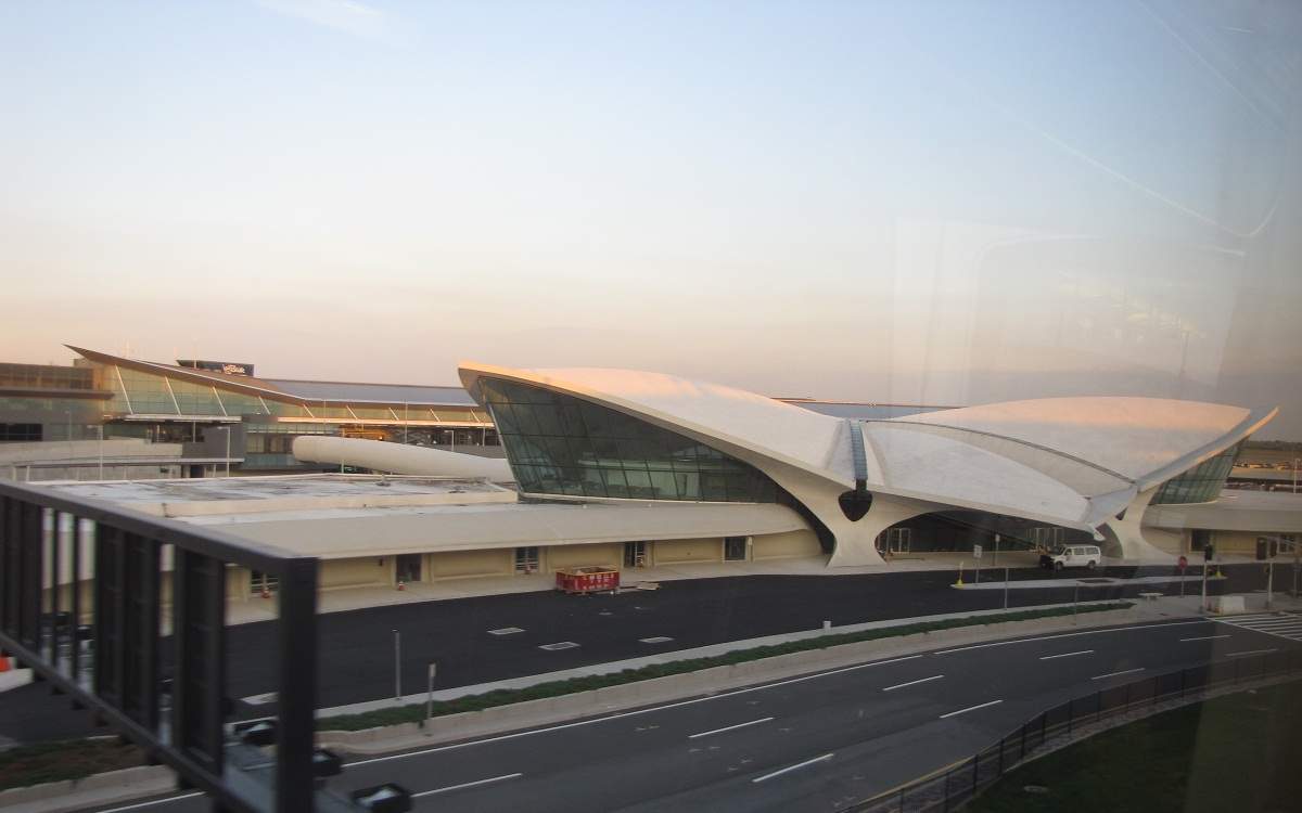 JFK from Airtrain