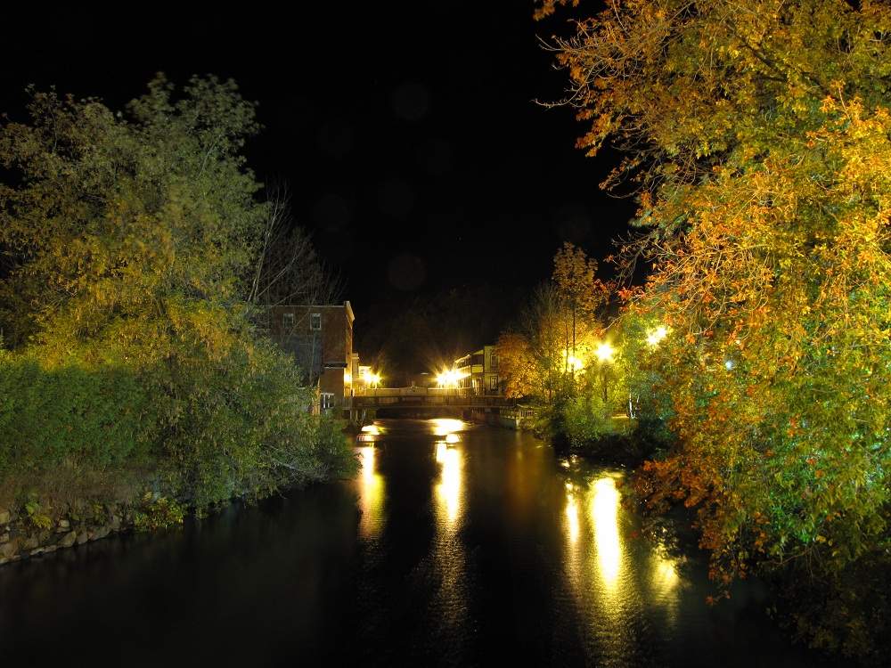 Saranac Lake bei Nacht