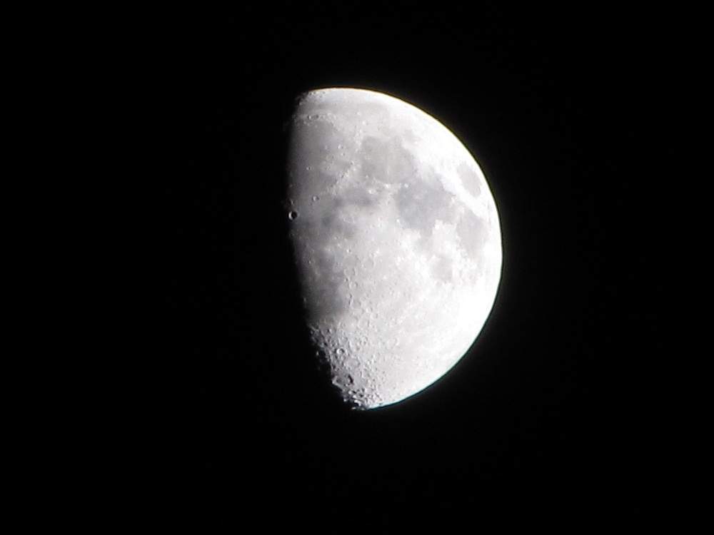 Der Mond